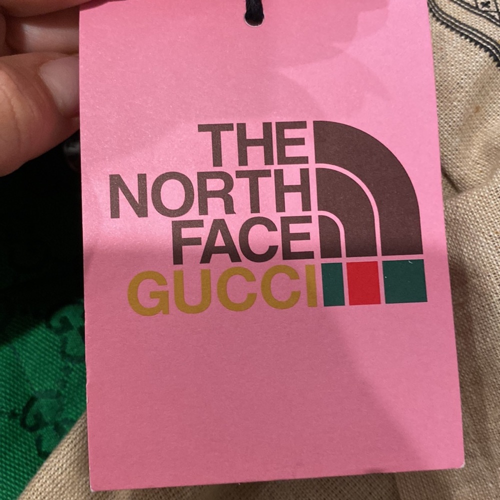 Gucci - Picture 6 of 6